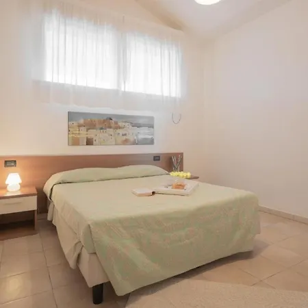 Stylish Le Fontane 2 Bedroom 6 Persons Plus Child Bed No 2511 Apartment