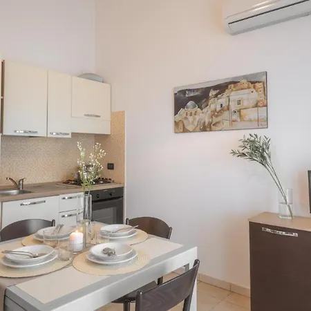 Apartment Stylish Le Fontane 2 Bedroom 6 Persons Plus Child Bed No 2511 Villasimius