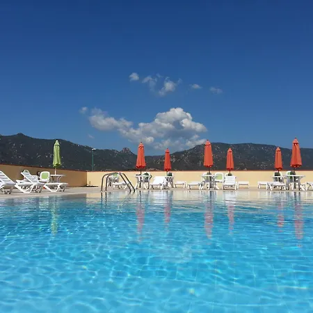 Apartment Stylish Le Fontane 2 Bedroom 6 Persons Plus Child Bed No 2511 *
