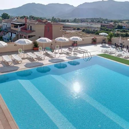 Stylish Le Fontane 2 Bedroom 6 Persons Plus Child Bed No 2511 Apartment
